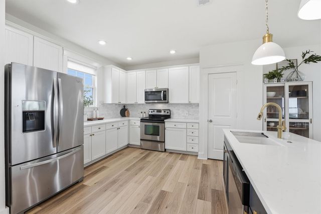 4130 King Rail Circle, Galveston, TX 77554