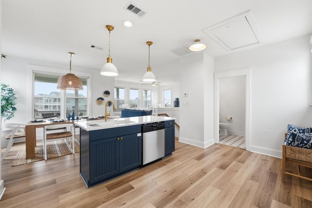 4130 King Rail Circle, Galveston, TX 77554