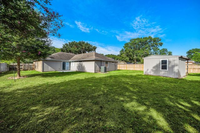 1022 Western Meadows Drive, Katy, TX 77450
