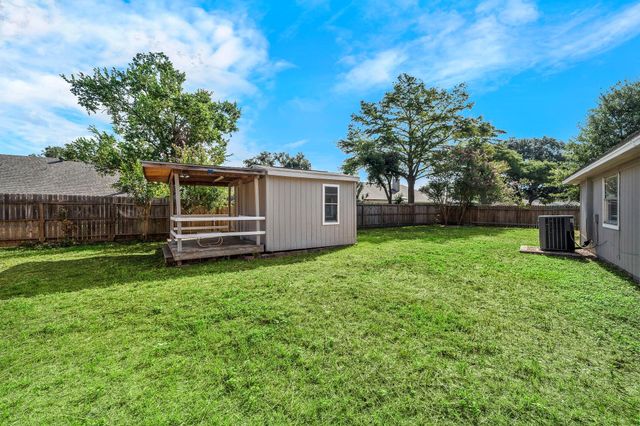1022 Western Meadows Drive, Katy, TX 77450