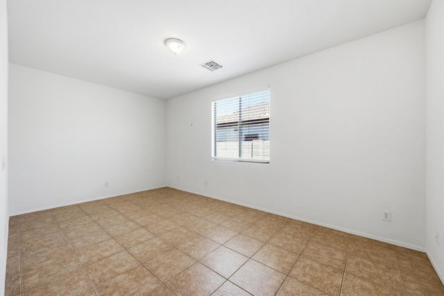 8407 W Myrtle Avenue, Glendale, AZ 85305