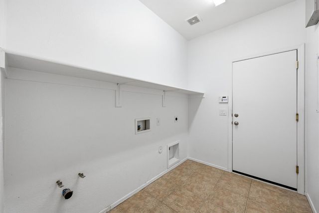 8407 W Myrtle Avenue, Glendale, AZ 85305