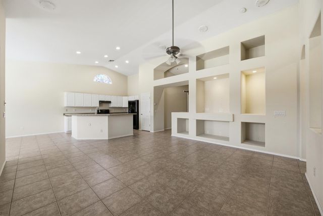 8407 W Myrtle Avenue, Glendale, AZ 85305