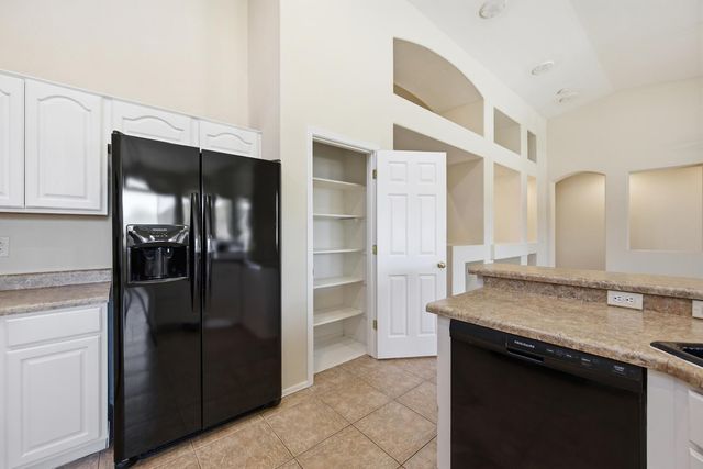 8407 W Myrtle Avenue, Glendale, AZ 85305
