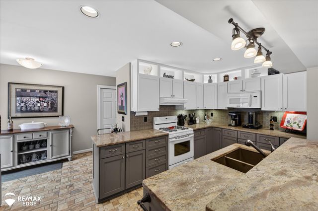 5386 Warwick Trail, Grand Blanc Twp, MI 48439