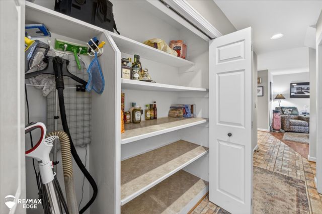 5386 Warwick Trail, Grand Blanc Twp, MI 48439