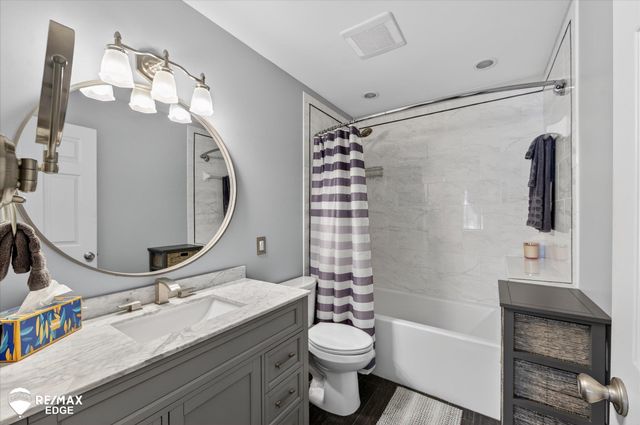 5386 Warwick Trail, Grand Blanc Twp, MI 48439