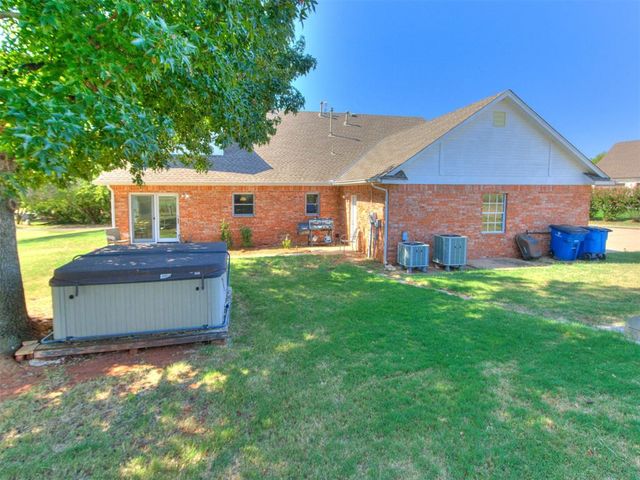 4720 W Canyon Road, Guthrie, OK 73044