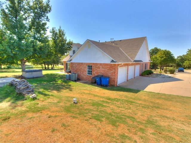 4720 W Canyon Road, Guthrie, OK 73044