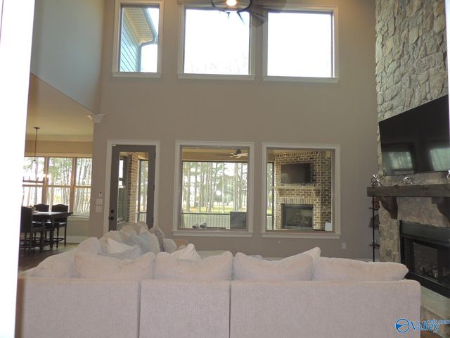 725 Indian Ridge Drive, Huntsville, AL 35803