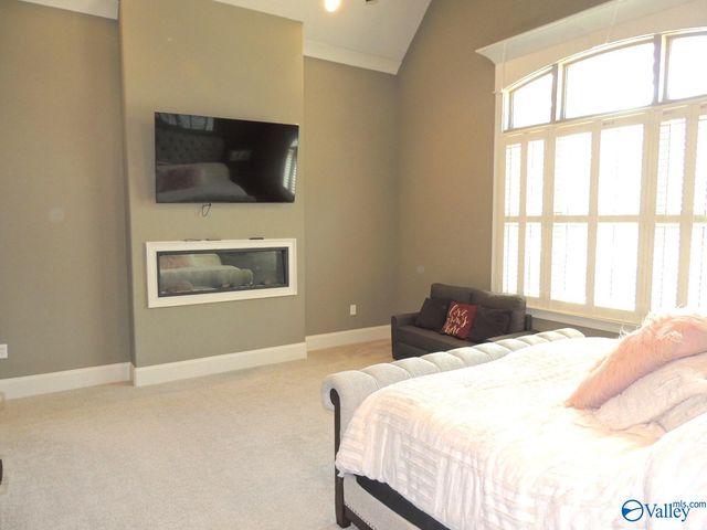 725 Indian Ridge Drive, Huntsville, AL 35803