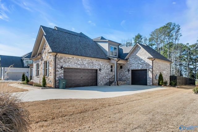 725 Indian Ridge Drive, Huntsville, AL 35803