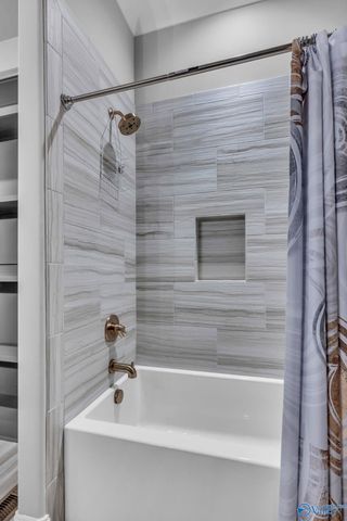 725 Indian Ridge Drive, Huntsville, AL 35803