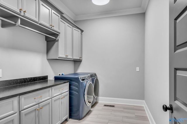 725 Indian Ridge Drive, Huntsville, AL 35803