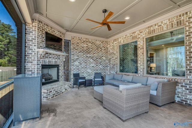 725 Indian Ridge Drive, Huntsville, AL 35803