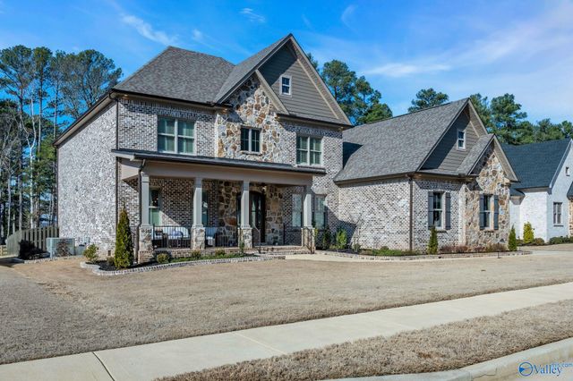 725 Indian Ridge Drive, Huntsville, AL 35803