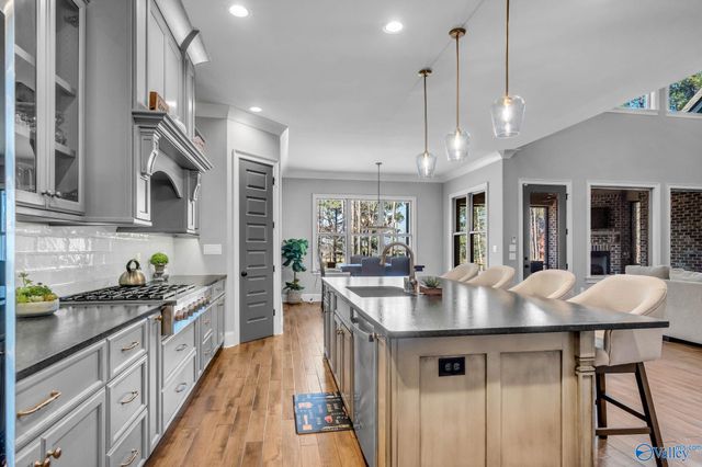 725 Indian Ridge Drive, Huntsville, AL 35803