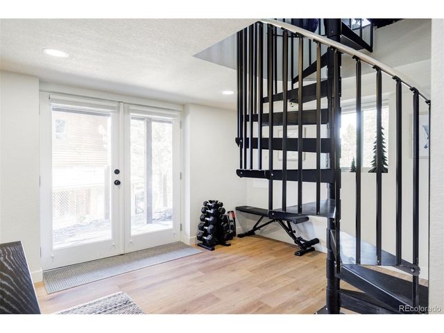 76 Wonderland Ave, Golden, CO 80403