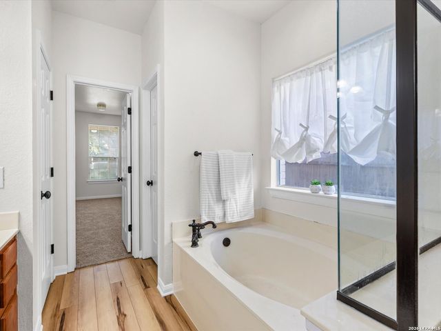 144 SPRINGTREE CV, Cibolo, TX 78108