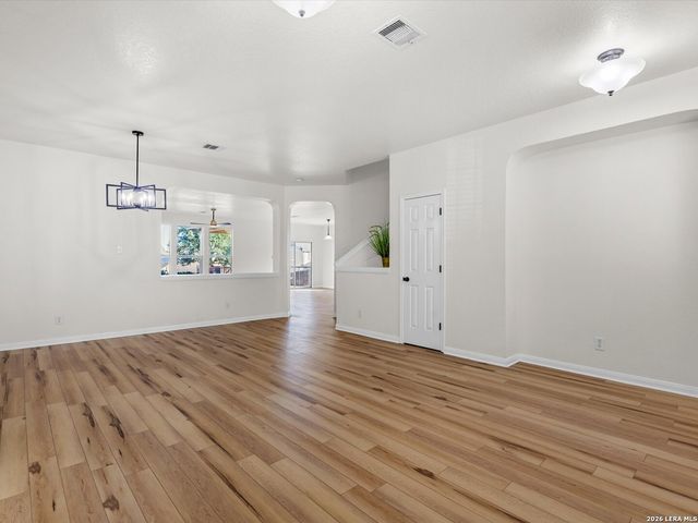 144 SPRINGTREE CV, Cibolo, TX 78108