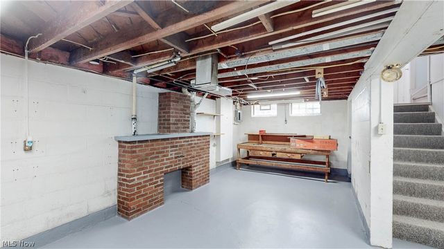 9303 S Highland Avenue, Garfield Heights, OH 44125