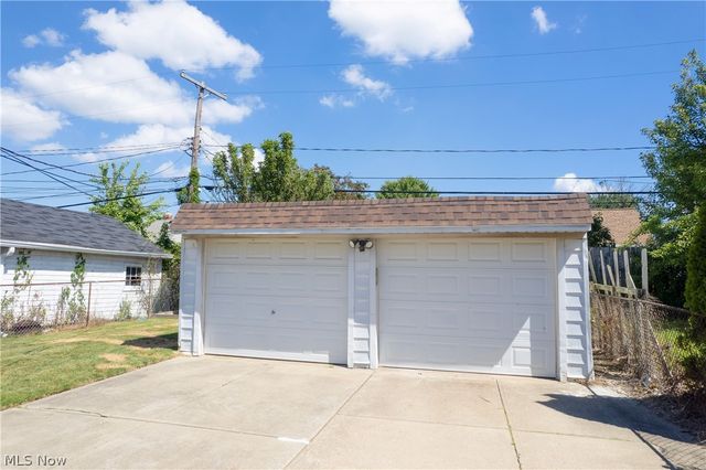 9303 S Highland Avenue, Garfield Heights, OH 44125