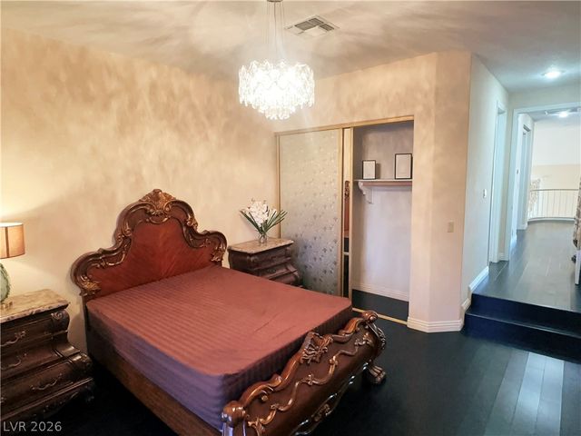 7829 Bermuda Dunes Avenue, Las Vegas, NV 89113