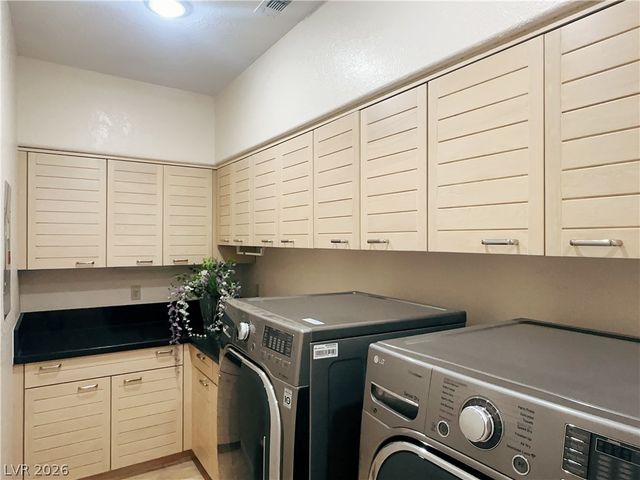 7829 Bermuda Dunes Avenue, Las Vegas, NV 89113