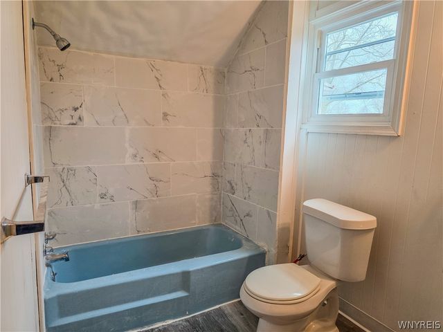 1618 16th Street, Niagara Falls, NY 14305