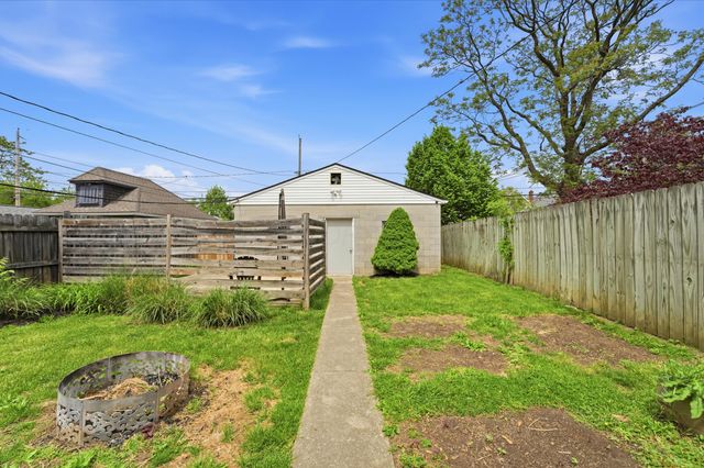 318 E Hinman Avenue, Columbus, OH 43207