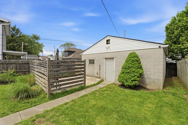 318 E Hinman Avenue, Columbus, OH 43207