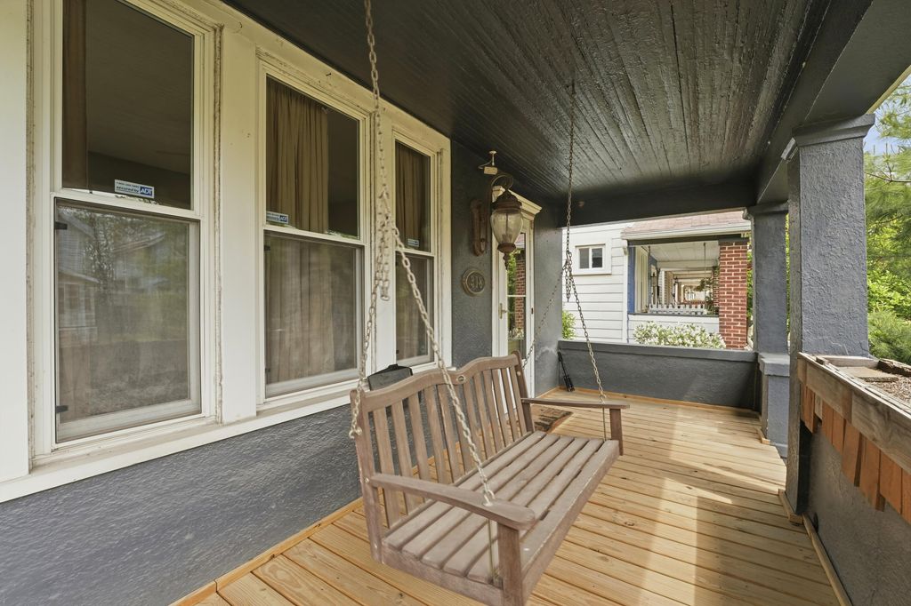 318 E Hinman Avenue, Columbus, OH 43207
