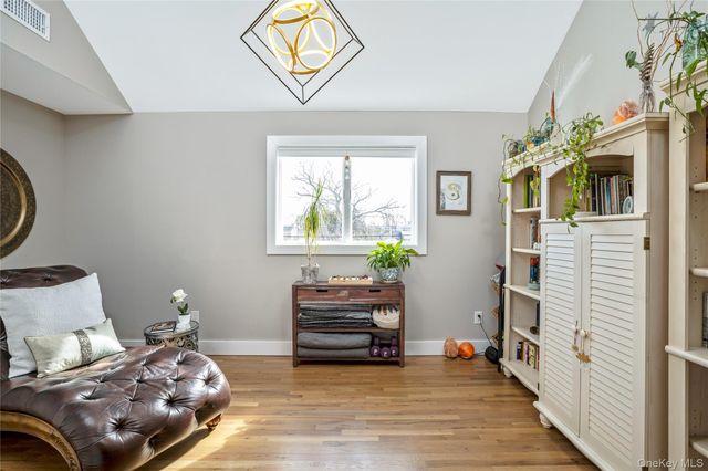 4 Bay Street, Center Moriches, NY 11934