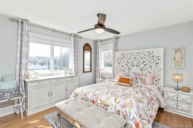 4 Bay Street, Center Moriches, NY 11934