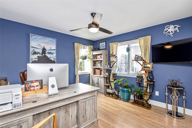 4 Bay Street, Center Moriches, NY 11934