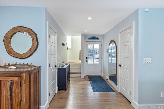 4 Bay Street, Center Moriches, NY 11934