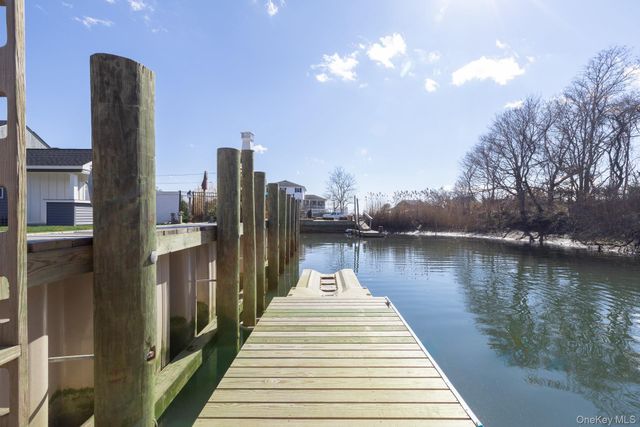 4 Bay Street, Center Moriches, NY 11934