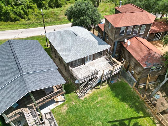 876 County Road 298, Sargent, TX 77414