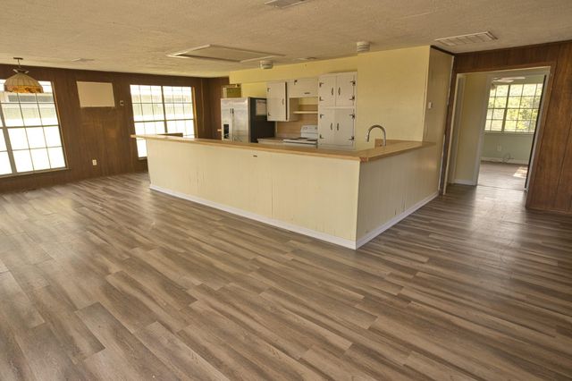 876 County Road 298, Sargent, TX 77414