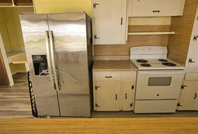 876 County Road 298, Sargent, TX 77414