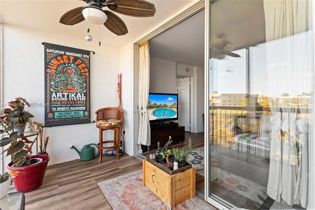 7676 Trent Dr 308, Tamarac, FL 33321