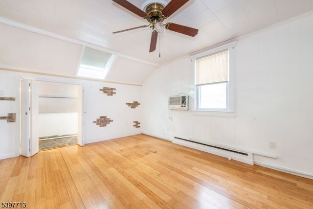 308 Davis Ave, Harrison Town, NJ 07029