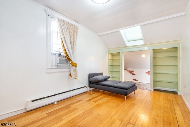 308 Davis Ave, Harrison Town, NJ 07029