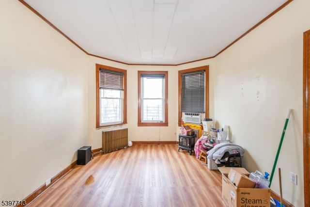 308 Davis Ave, Harrison Town, NJ 07029