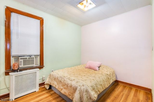 308 Davis Ave, Harrison Town, NJ 07029