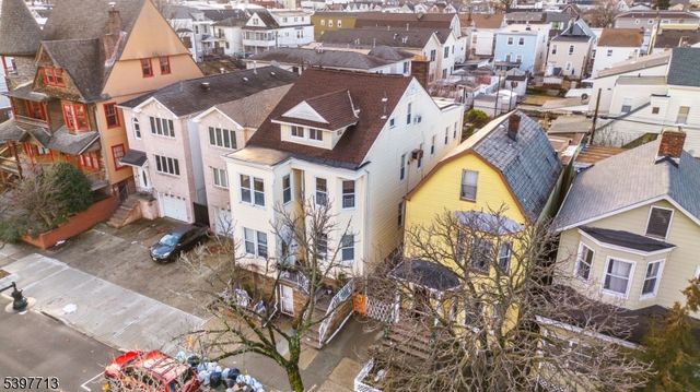 308 Davis Ave, Harrison Town, NJ 07029