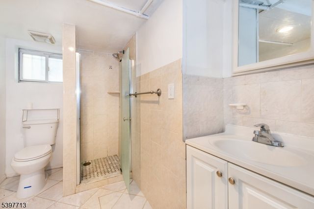 308 Davis Ave, Harrison Town, NJ 07029