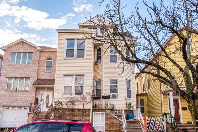 308 Davis Ave, Harrison Town, NJ 07029