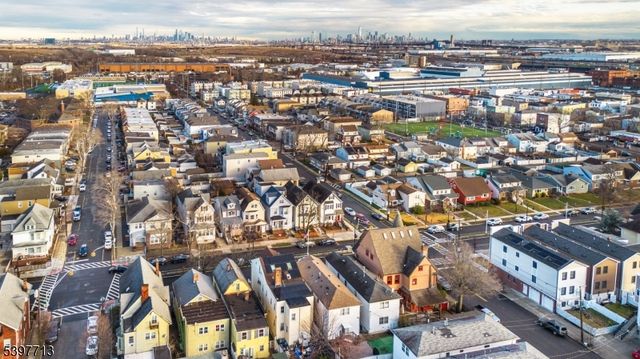 308 Davis Ave, Harrison Town, NJ 07029