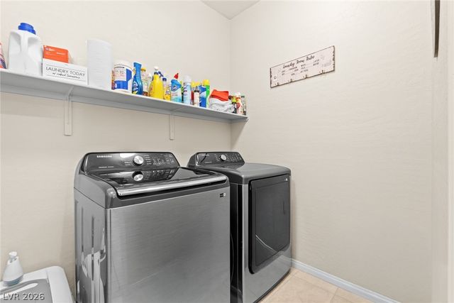 664 Sostenuto Street, Henderson, NV 89011